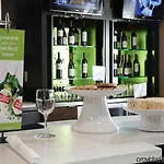 Courtyard By Marriott Roseville 